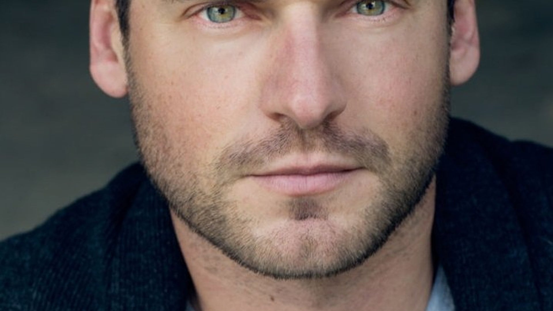 Foto de David de Lautour