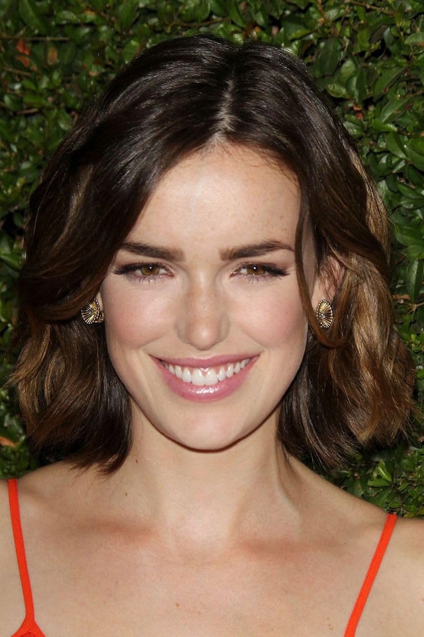 Foto de Elizabeth Henstridge