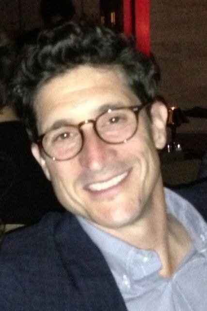 Foto de Louis Shaw Milito