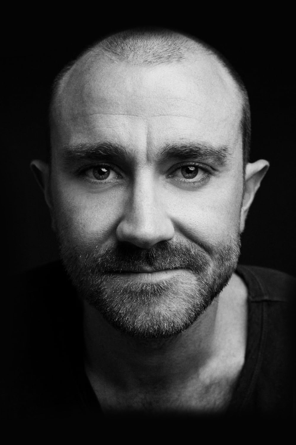 Foto de Josh McConville