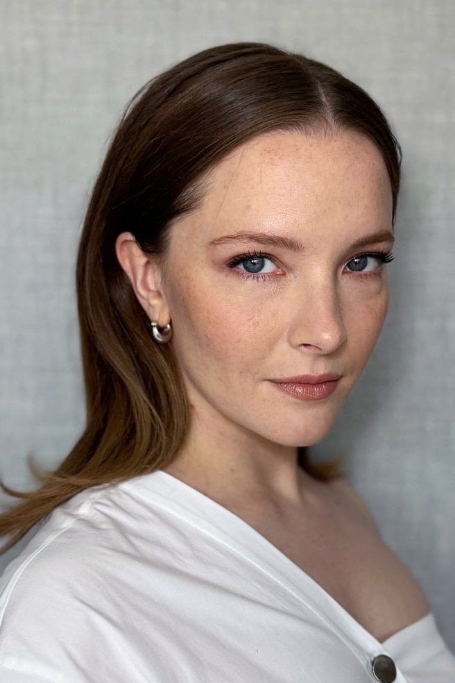 Foto de Morfydd Clark