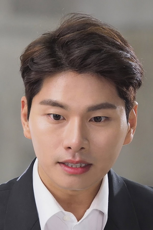 Foto de Lee Yi-kyung