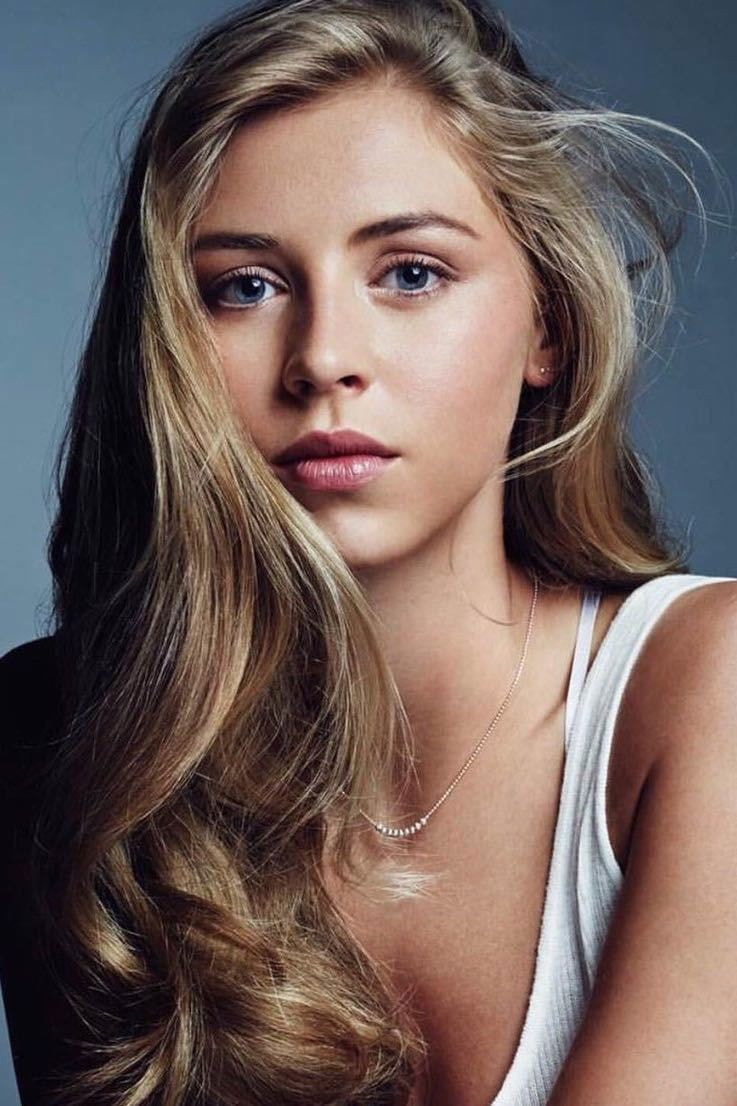 Foto de Hermione Corfield