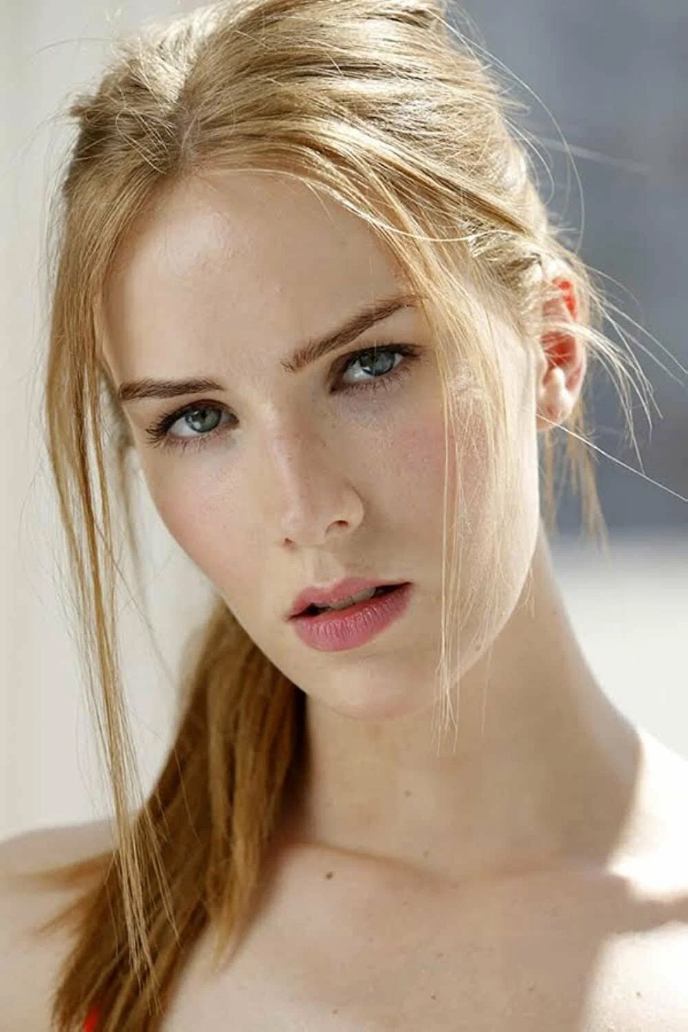 Foto de Charlotte Kirk