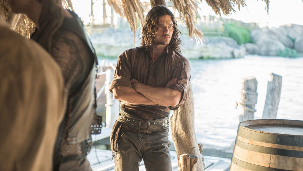 Foto de Luke Arnold