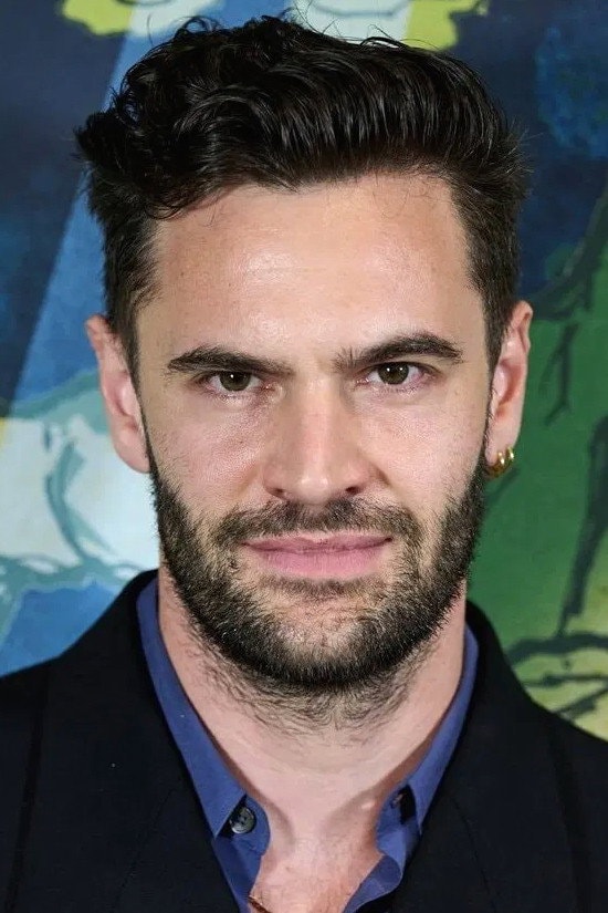 Foto de Tom Bateman