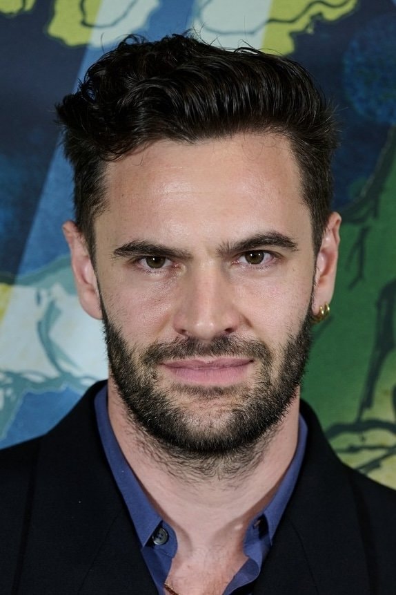 Foto de Tom Bateman