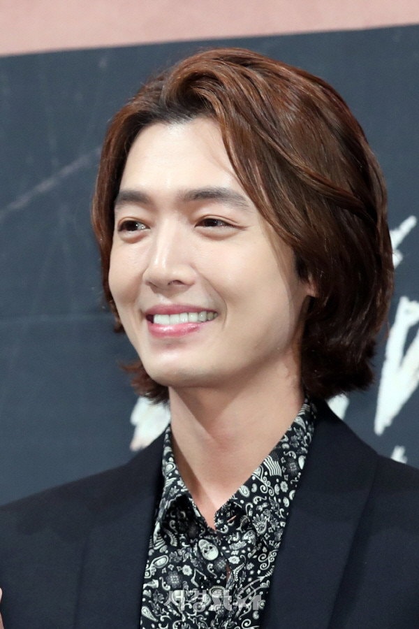 Foto de Jung Kyung-ho