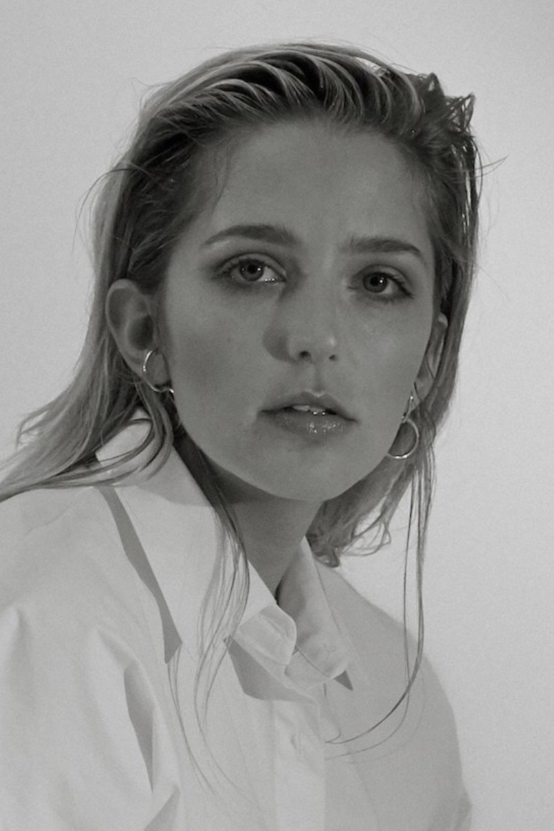 Foto de Jessica Rothe