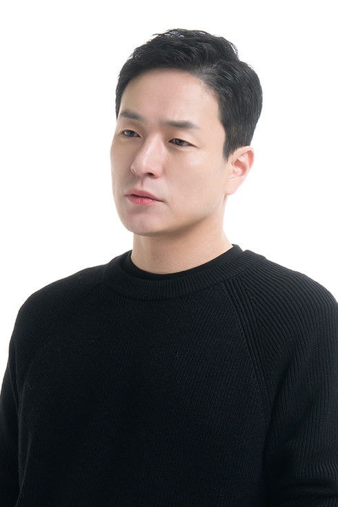Foto de Lee Byeong-heon