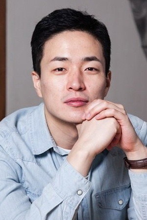 Foto de Lee Byeong-heon