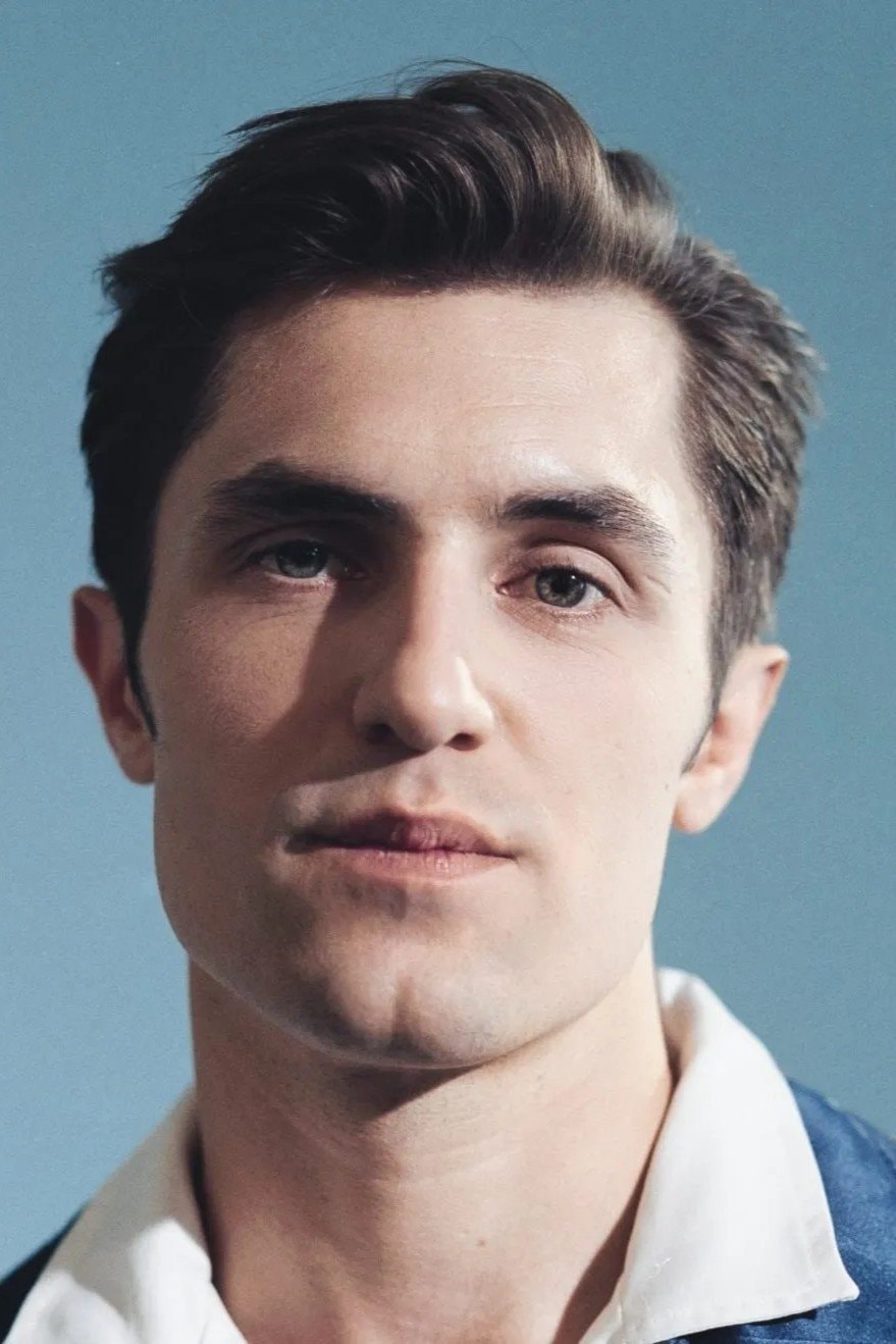 Foto de Phil Dunster