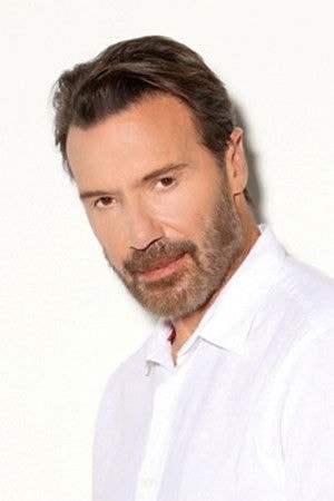 Foto de Στράτος Τζώρτζογλου