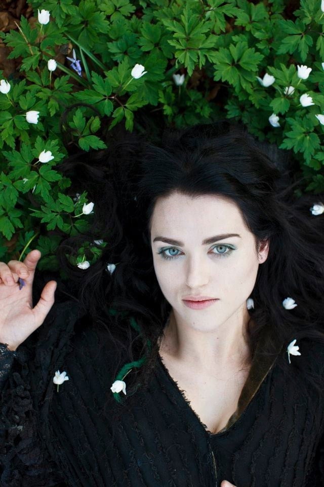 Foto de Katie McGrath