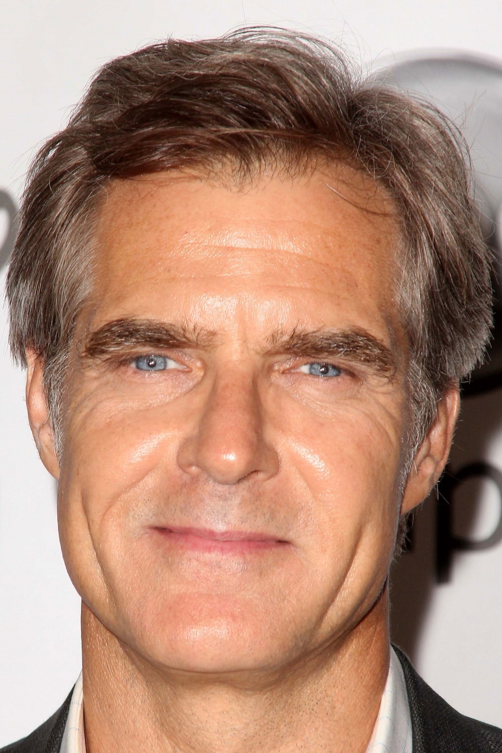 Foto de Henry Czerny