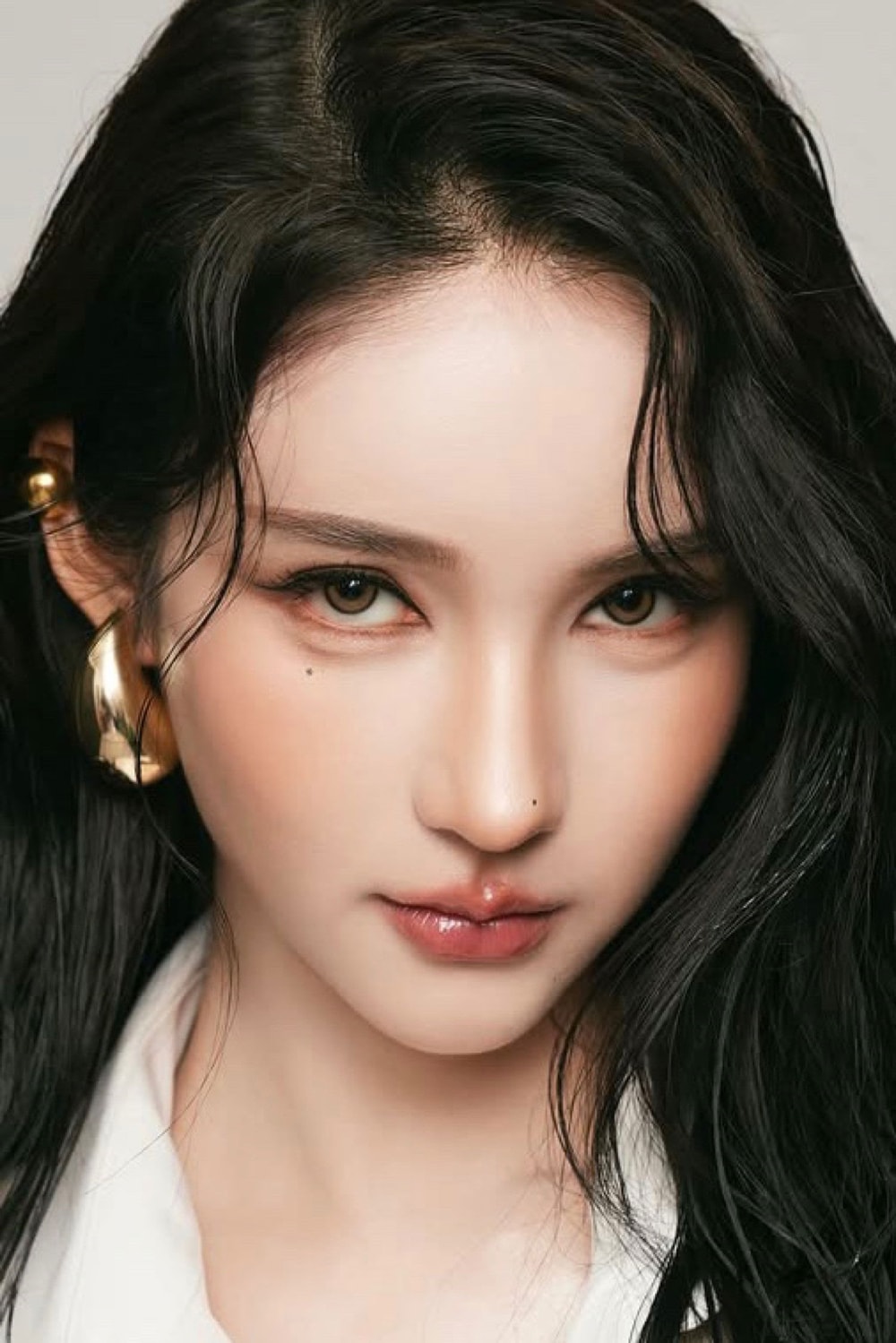 รินรดา ธุระพันธ์