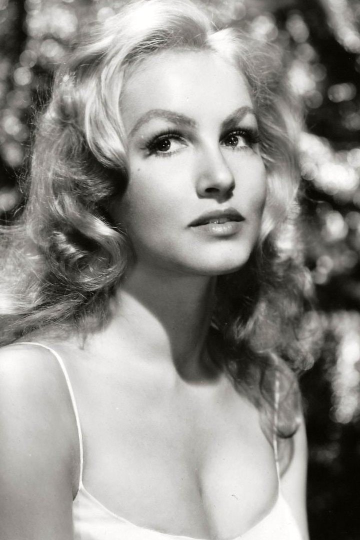 Foto de Julie Newmar