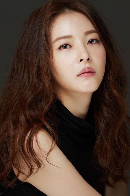 Foto de Shin Ha-yeon