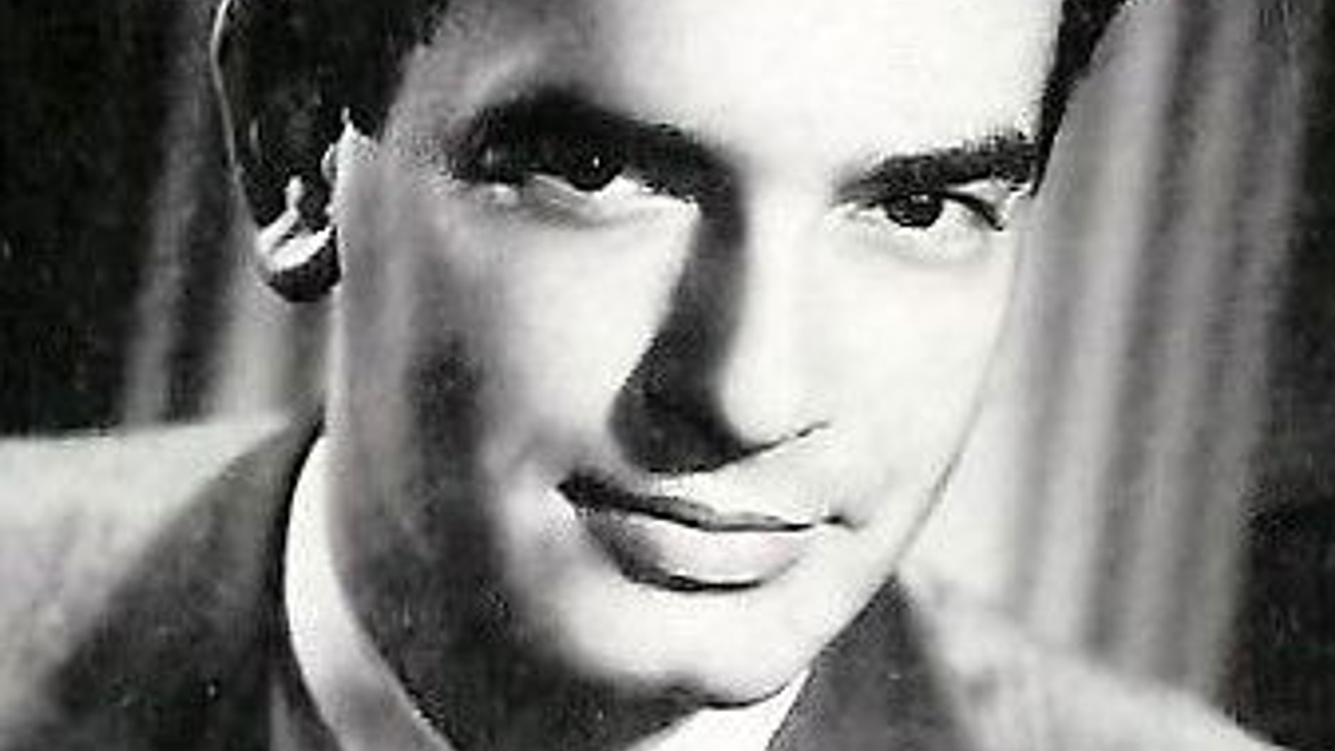 Foto de Elliott Lewis