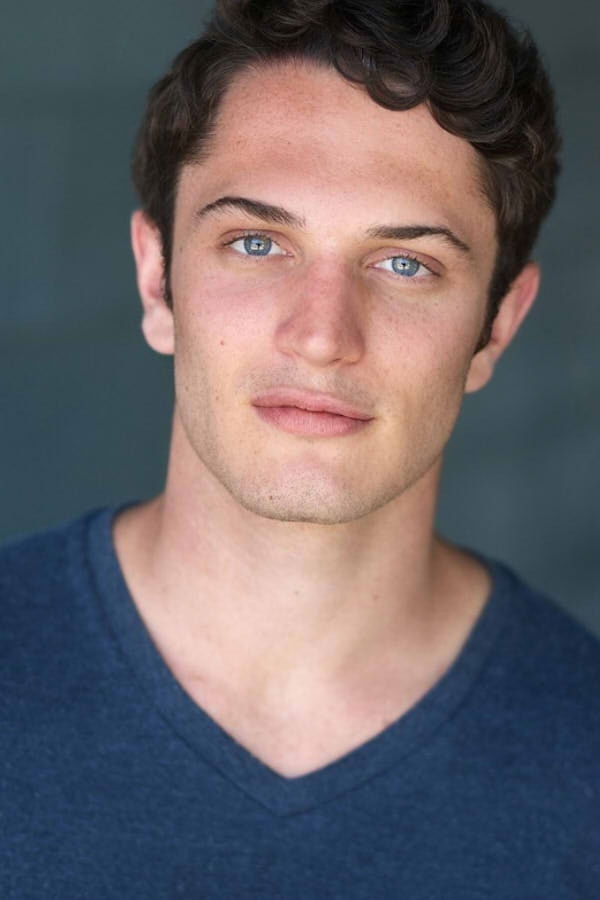 Foto de Colin Woodell