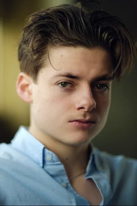 Foto de Louis Ashbourne Serkis