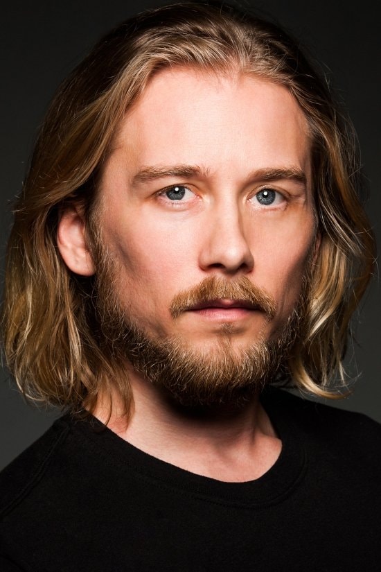 Foto de Lou Taylor Pucci