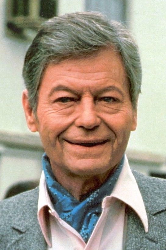 Foto de DeForest Kelley