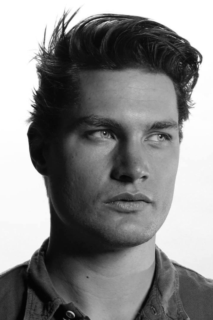 Foto de Harrison Sheehan