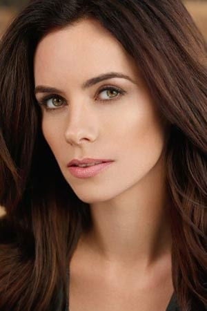 Foto de Noush Skaugen