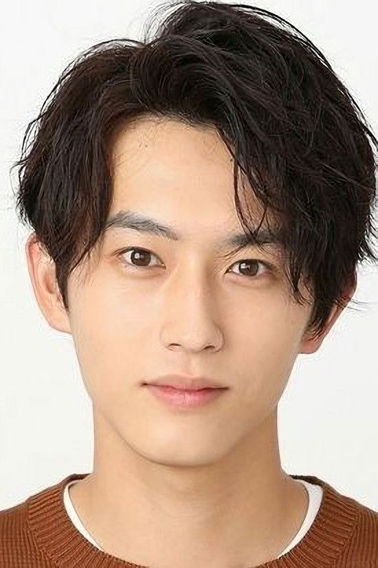 Foto de 杉野遥亮