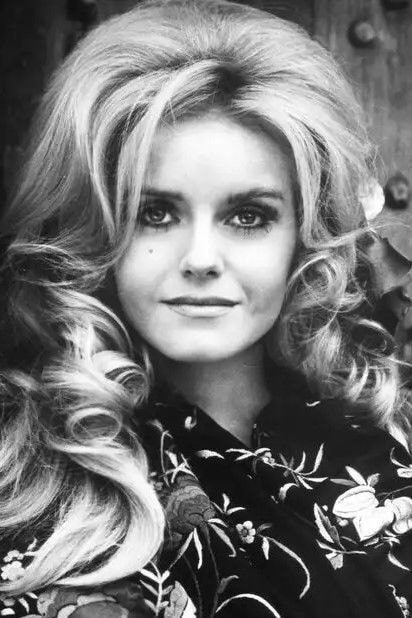 Foto de Sharon Farrell