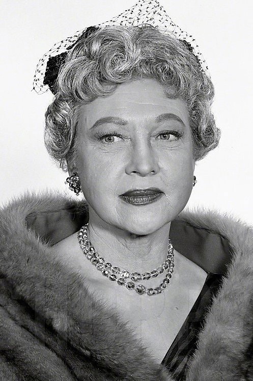 Foto de Lurene Tuttle
