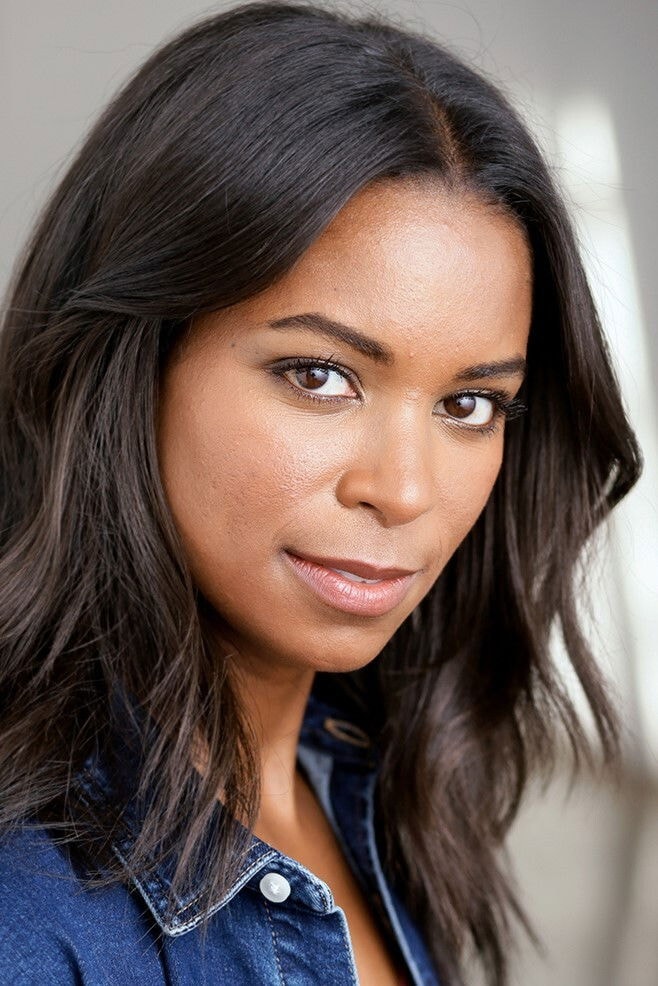 Foto de Caroline Harris