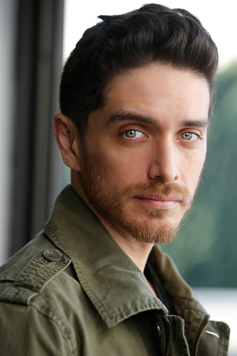 Foto de Josh Keaton