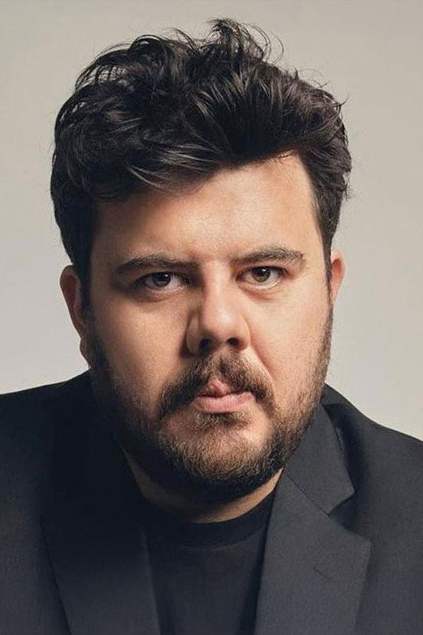 Foto de Eser Yenenler