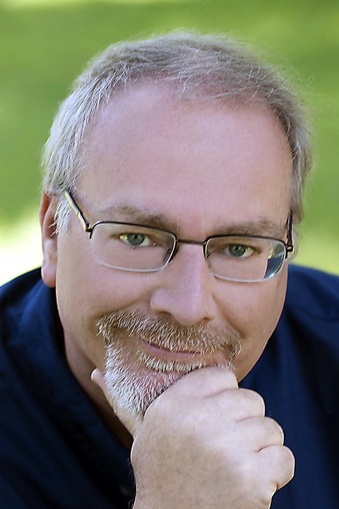 Foto de Vaughn Collar