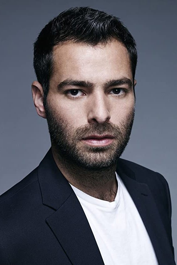 Foto de Jonathan Simkhai