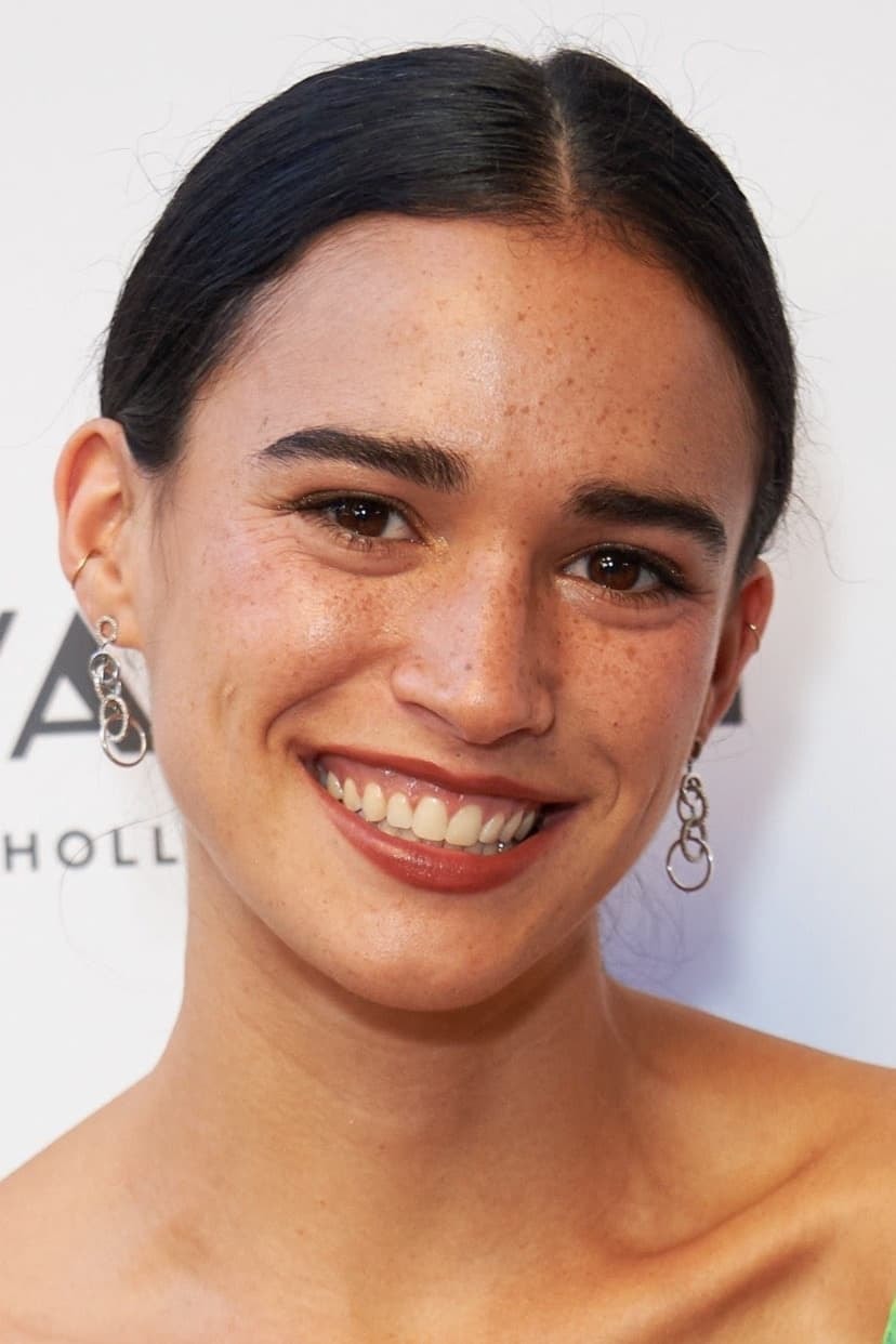 Foto de Emma Pasarow