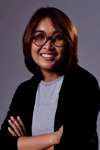 ขนิษฐา ขวัญอยู่