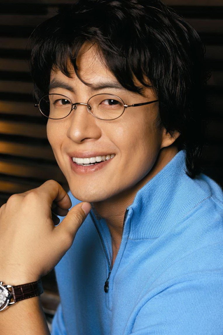 Foto de Bae Yong-jun