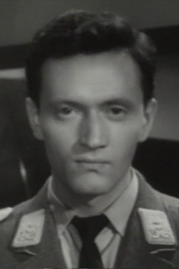 Эммануил Левин