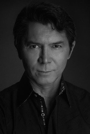 Foto de Lou Diamond Phillips
