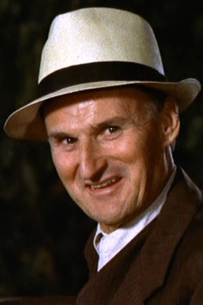 Foto de Charles Tyner