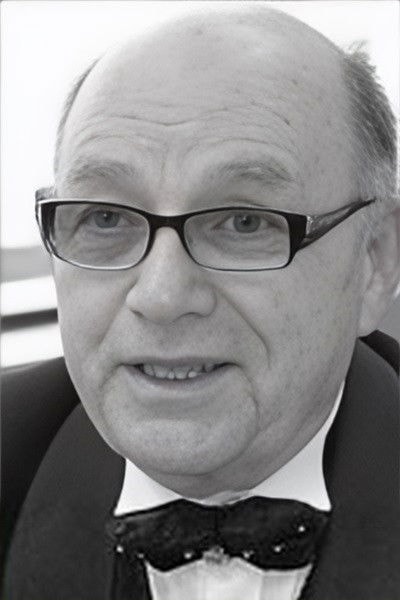 Владимир Карташов