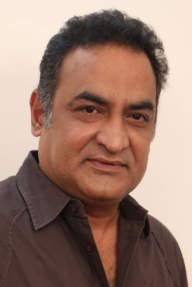 Foto de Aadukalam Naren