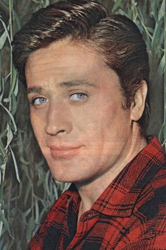 Foto de Cüneyt Arkın