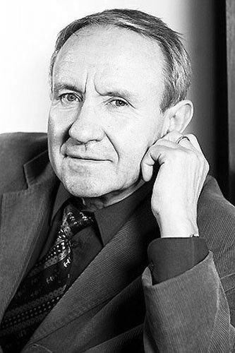 Виктор Устинов