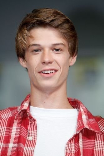 Foto de Colin Ford