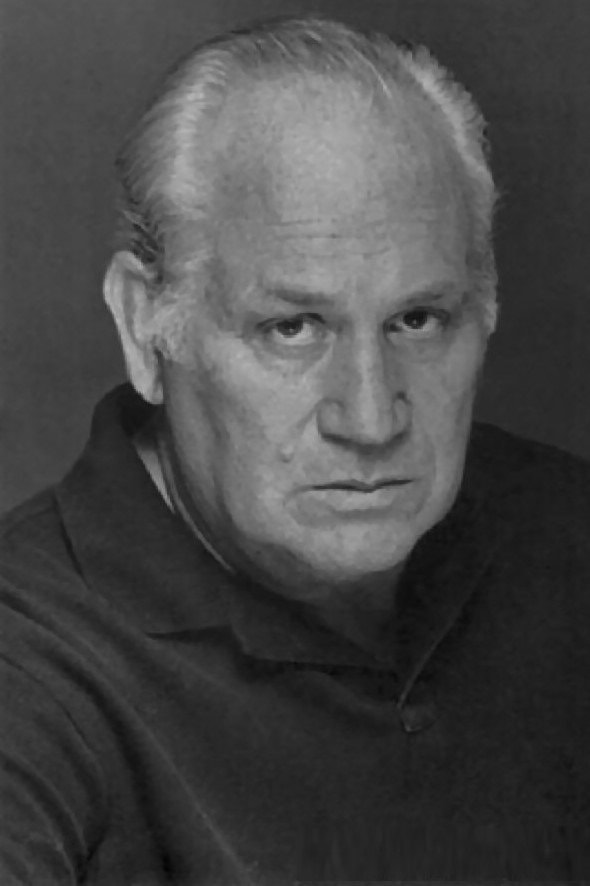 Foto de Claude Earl Jones