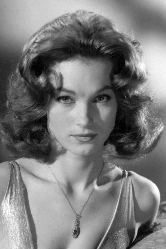 Foto de Shirley Anne Field